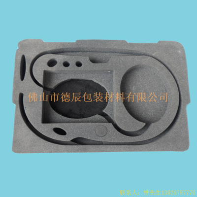 海綿內(nèi)托對(duì)各行各業(yè)產(chǎn)品起到絕緣、密封、防震、防塵、填充、隔音、固定，能夠保護(hù)包裝產(chǎn)品在運(yùn)輸過程中安然無恙，起到保護(hù)產(chǎn)品的一個(gè)作用，同時(shí)可以美化產(chǎn)品，提升產(chǎn)品檔次。